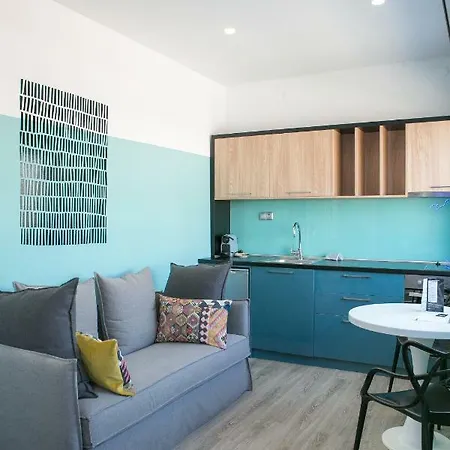 Mazi7thfloor #1 Apartment *